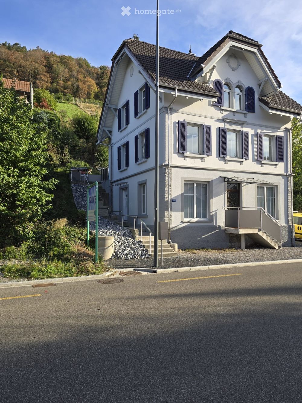 Bemerkenwertes und aussergewöhnliches 3-stöckiges Einfamilienhaus in Balgach (NEU (2026) saniert) -  Bild 2