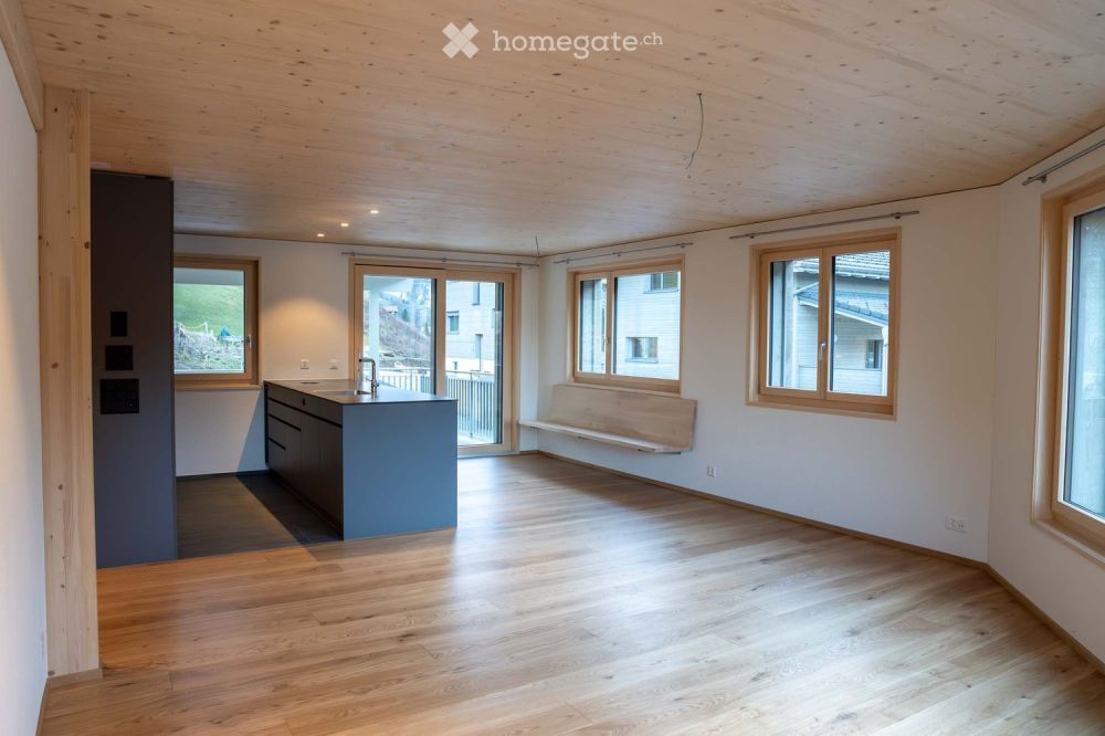 Neubau-Einfamilienhaus aus Urner Mondholz in ruhiger Lage - Bild 7