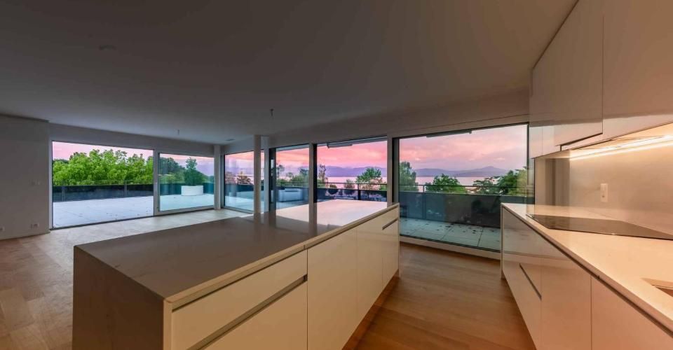 UNIQUE ! Attique neuf de 5.5 pièces bénéficiant d'un rooftop terrasse - Attique 5.5 pièces - image - 2