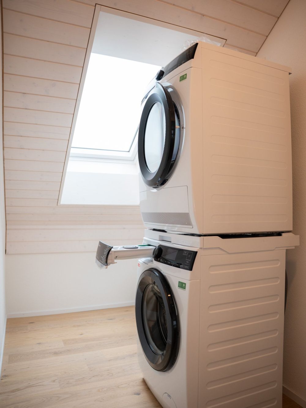 NEUBAU -  helle 3½-Zimmer-Dachwohnung -  Bild 9