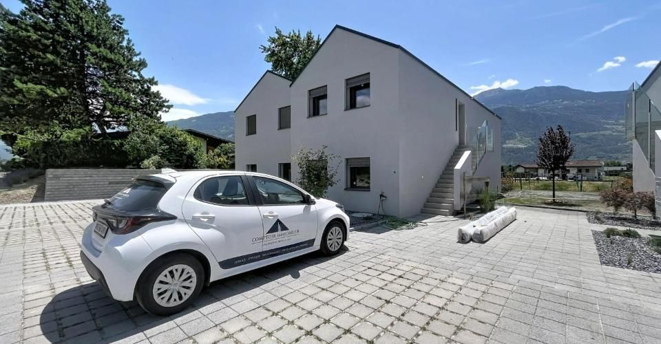 Dernier lot ! Rare duplex avec terrasse, jardin & balcon - Appartement 3.5 pièces - image - 1