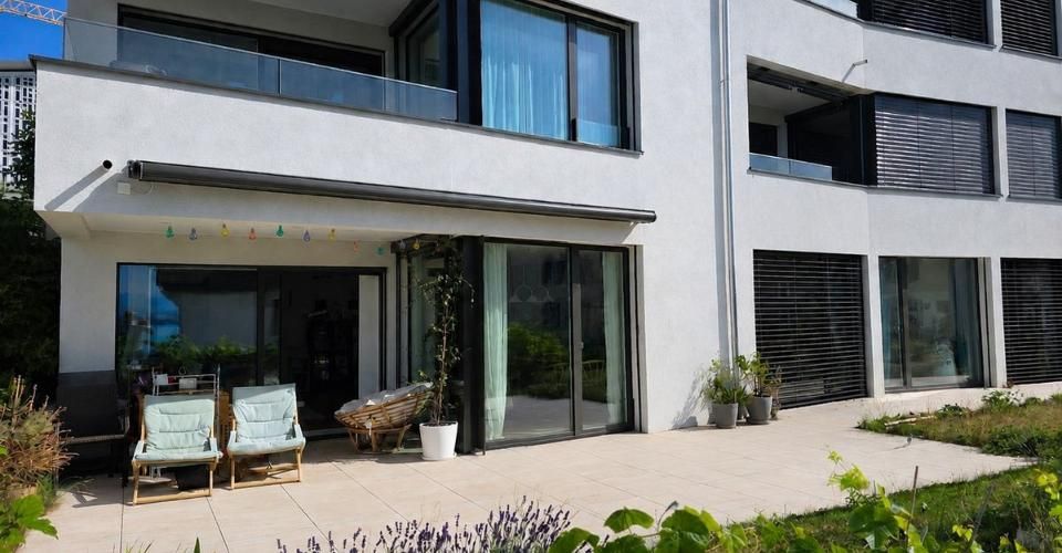 Superbe appartement moderne de 4,5 pièces avec grande terrasse, vue lac et Alpes - Appartement 4.5 pièces - image - 2