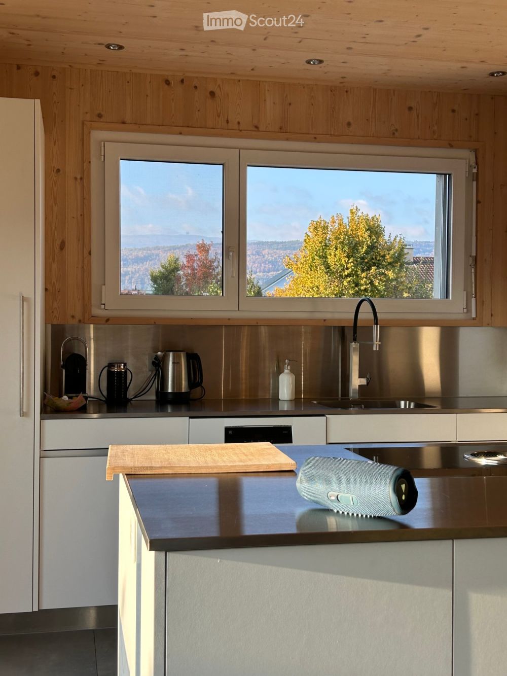Freistehendes modernes Holzhaus in Erlach mit Seenähe -  Bild 12