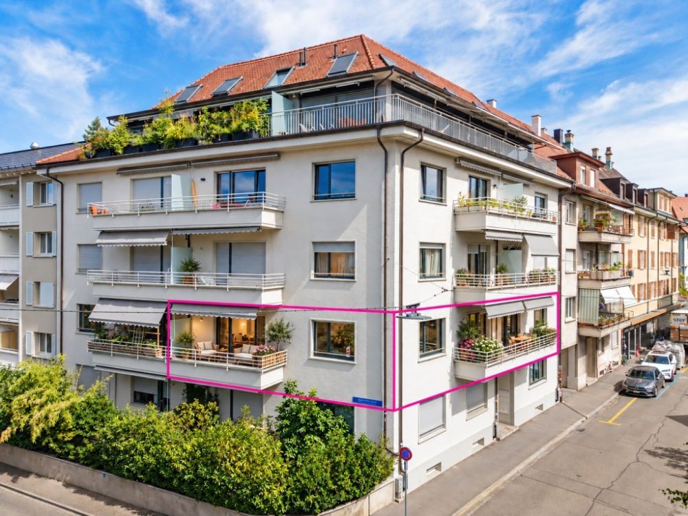 Hohe Decken, viel Sonnenlicht und zwei Bäder - Aussenansicht Wohnung