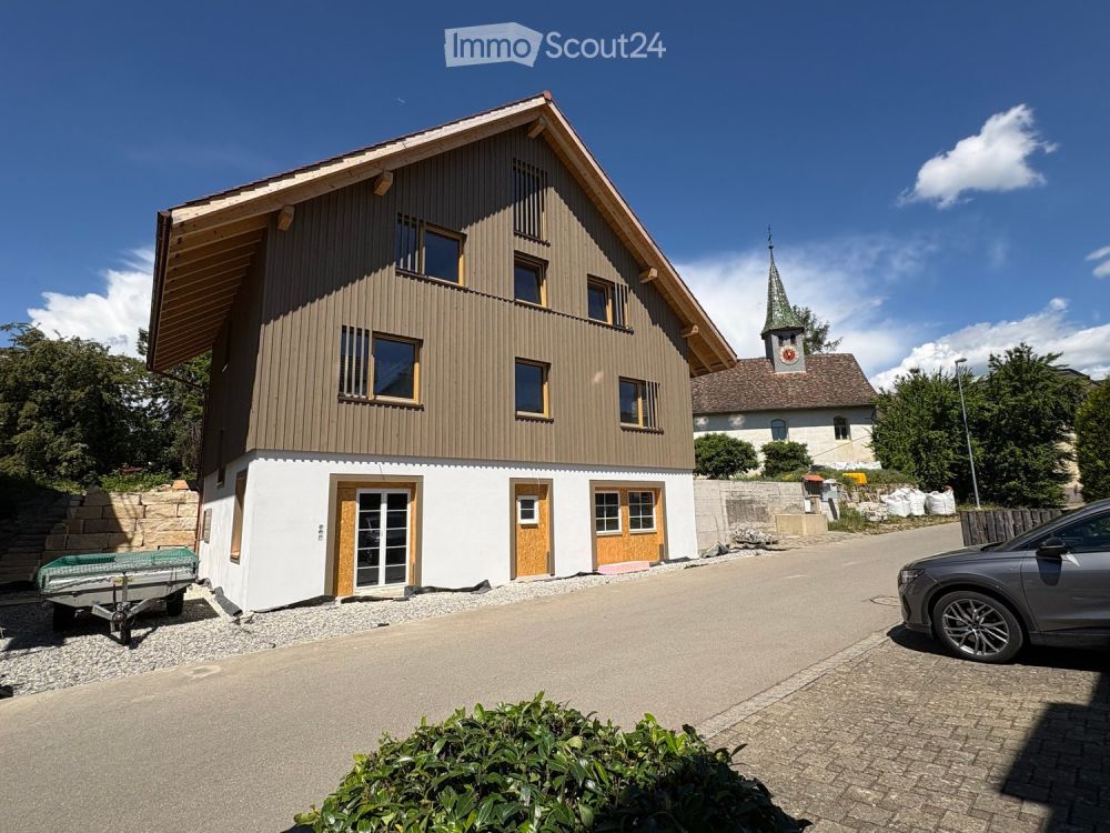 Neubau 7.5-Zimmer-Einfamilienhaus oder 2.5 und 4.5 Zweifamilienhaus in ruhiger Lage von Siblingen -  Bild 1