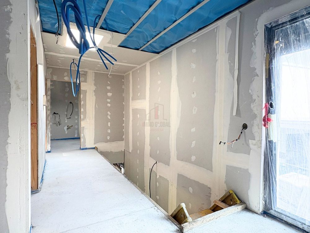 ULTIMA SOLUZIONE IN PRONTA CONSEGNA - Bild 11