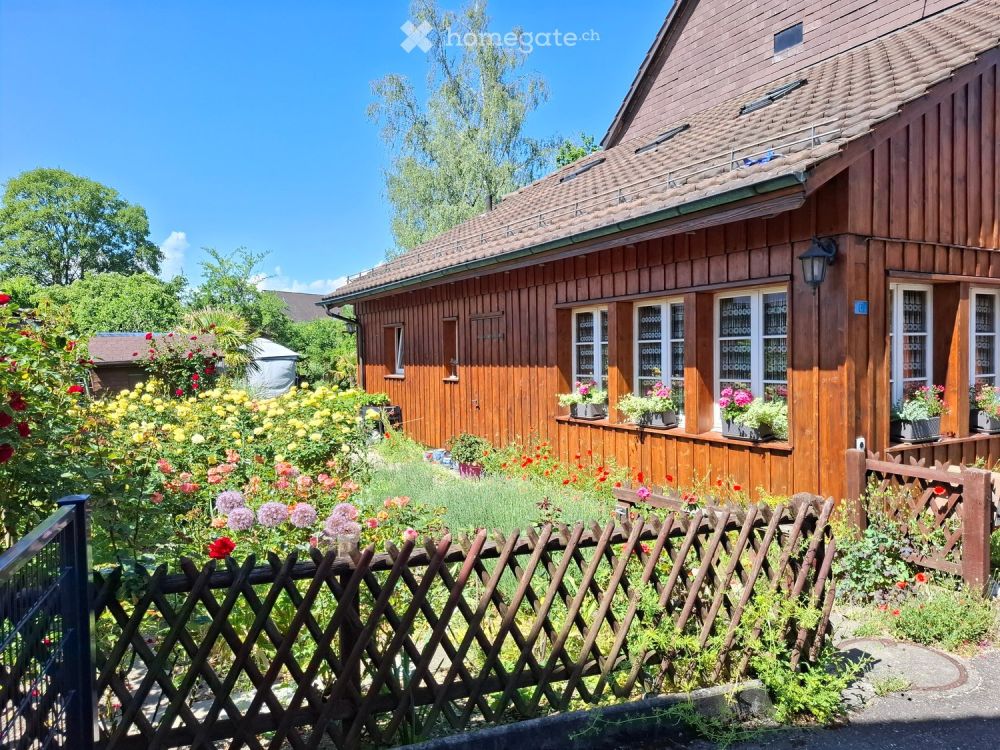 Einfamilienhaus (Liebhaberobjekt) an ruhiger Lage, Grundstück 710m2 -  Bild 2