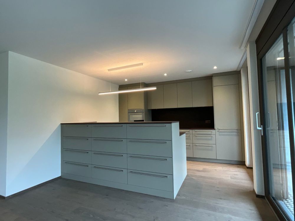 Grosszügige, neuwertige 3.5 Zimmer-Wohnung mit Garten -  Bild 5