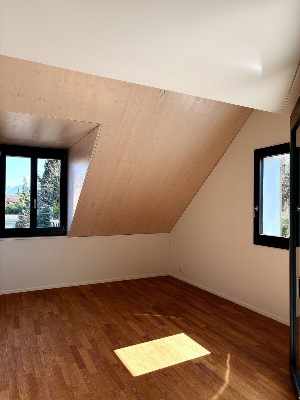 3.5 Zimmerwohnung direkt am Bahnhof Rüti - C6_3.5-ZWG_Dorfstrasse-68_Esszimmer2