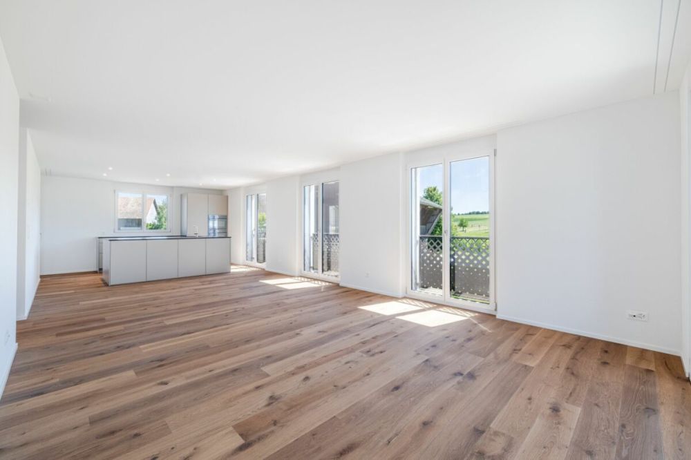 Neubaukomfort in idyllischer Umgebung - Wohnen, wo Moderne und ländliche Ruhe zusammenfinden -  Bild 3