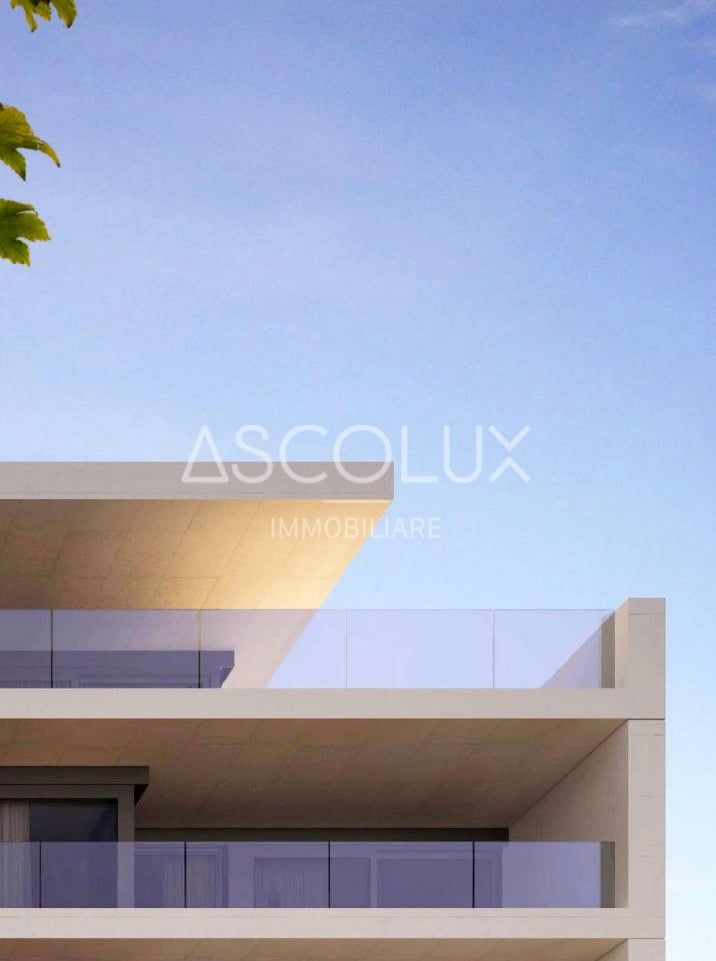 Attico di Classe con Vista Lago - 3.5 Locali di Eleganza e Luce | Dachwohnung der Klasse mit Seeblick - 3.5 Zimmer voller Eleganz und Licht - Esterno.jpg