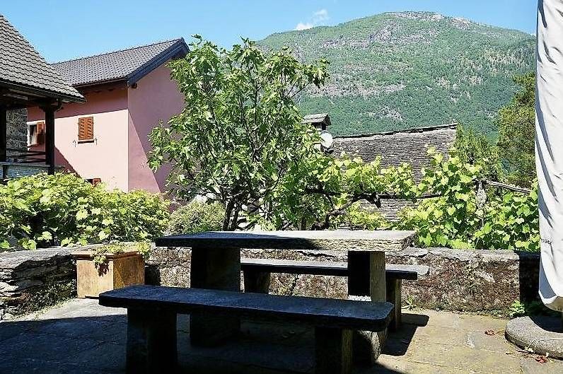 Rustico mit Sitzplatz  /  Rustico con posto a sedere -  Bild 8