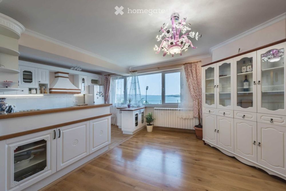 Neues Haus mit luxuriöser Ausstattung, französischem Interie - Bild 4