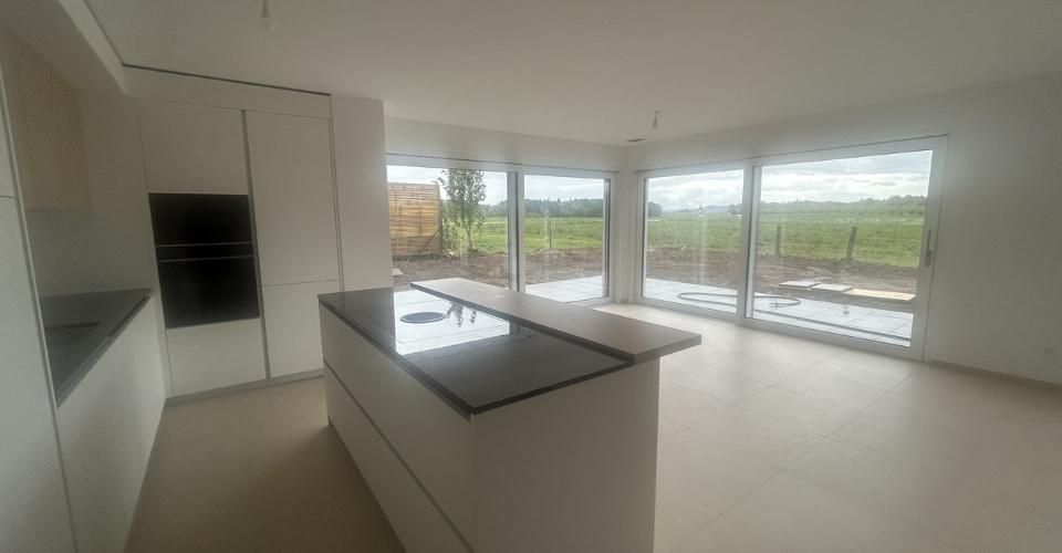 DERNIERE VILLA DISPONIBLE GLETTERENS A VENDRE VILLA CONTIGÜE - Maison contiguë 5.5 pièces - image - 2