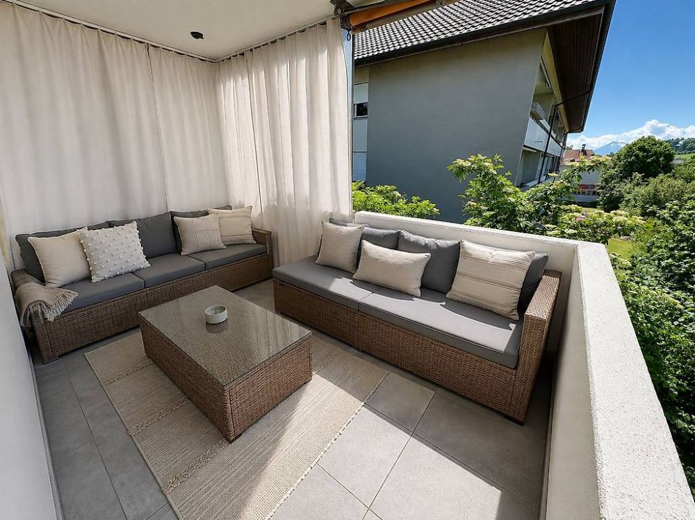 Moderne 4.5 Wohnung - kernsaniert mit traumhafter Aussicht  -  Bild 4