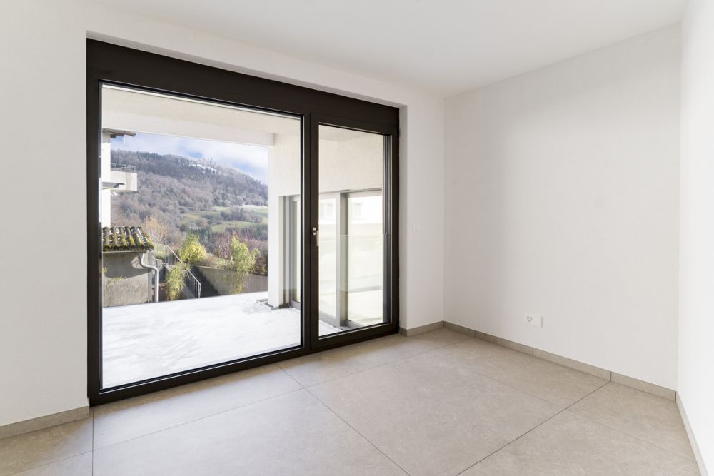 Elégance absolue et cadre bucolique pour cette villa neuve - Bureau