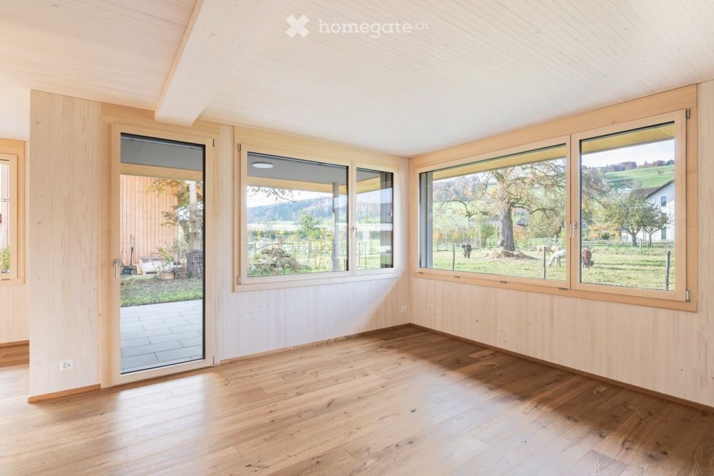 Natürlich wohnen in Mosen: Modernes Holzhaus nahe Hallwilersee -  Bild 2