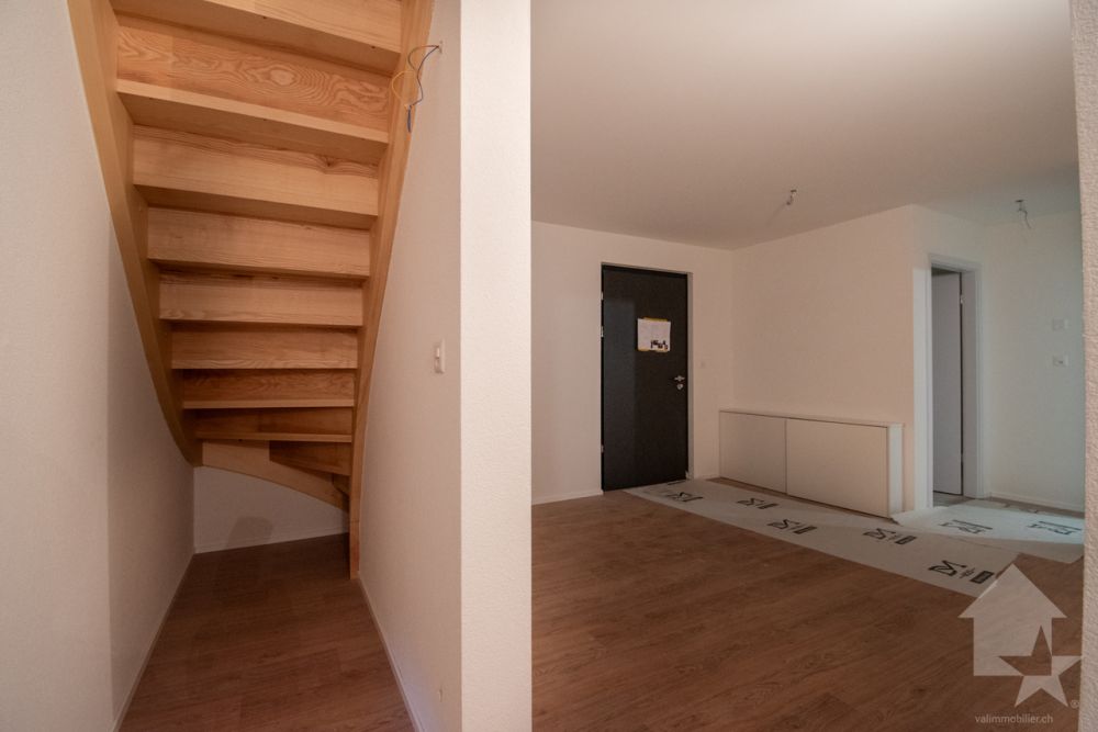 Val-d'Illiez, superbe duplex de 182 m2 avec bureau professionnel -  Bild 4