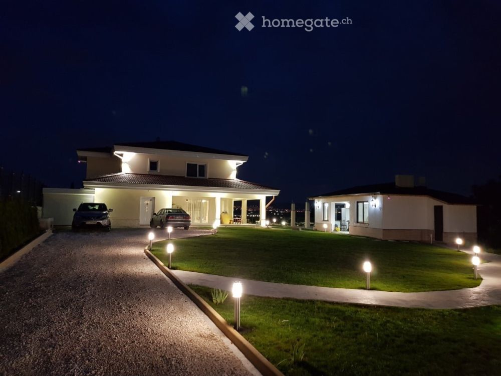 Neues Haus mit luxuriöser Ausstattung, französischem Interie - Bild 2