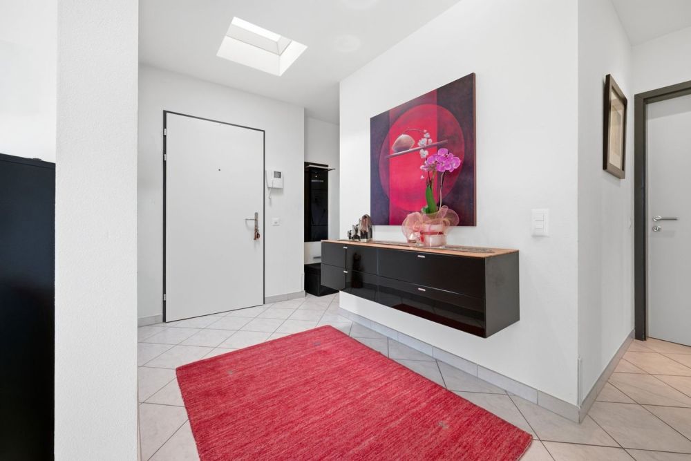 Wohnung mit 5,5 Zimmern und grünem Blick -  Bild 3