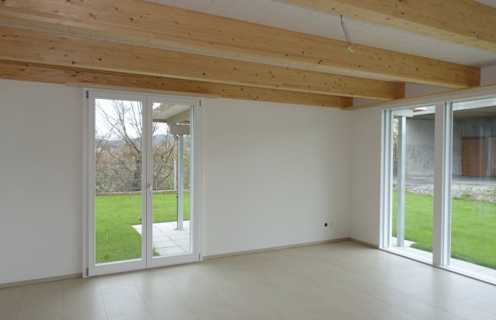 Schönes 6.5-Zimmer Einfamilienhaus mit viel Holz -  Bild 5