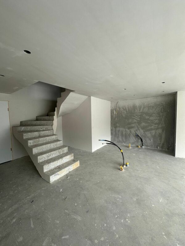 Elegante 5.5 Zimmer Maisonette-Wohnung mit Weitblick - Bild 9