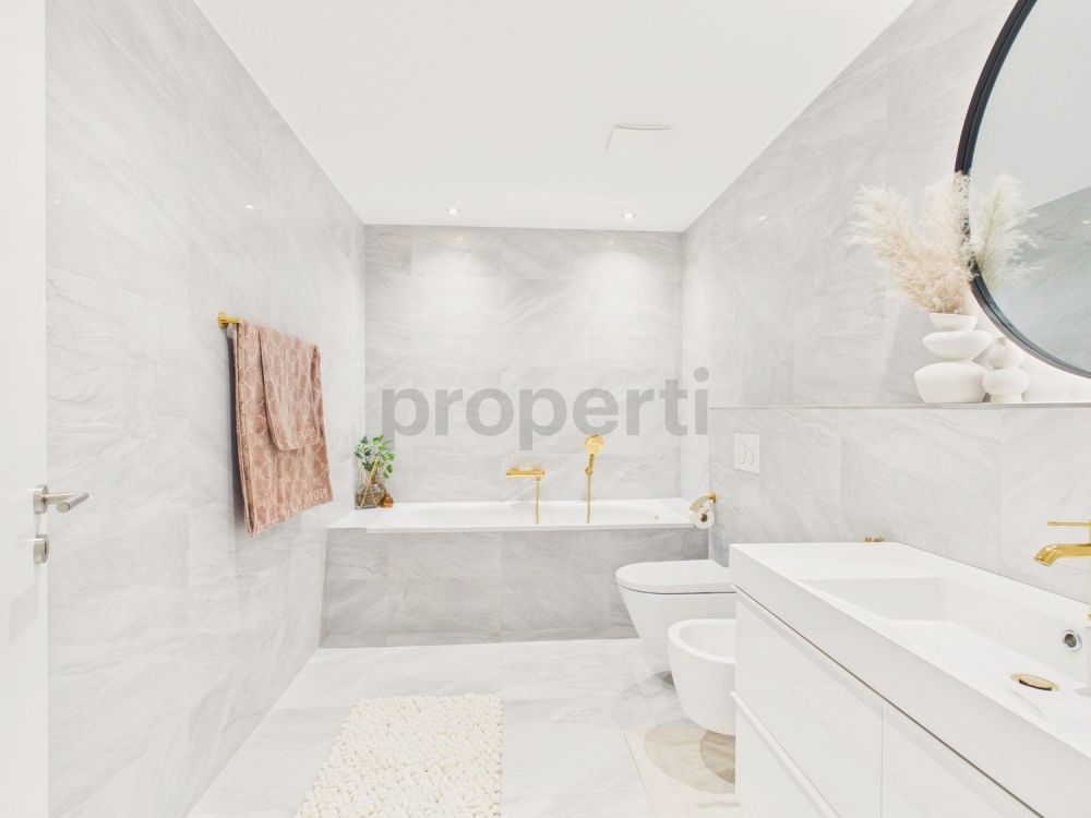 Ankommen, wohlfühlen, zuhause sein - charmante 6.5 Zimmer Maisonette auf zwei Ebenen - Image 9
