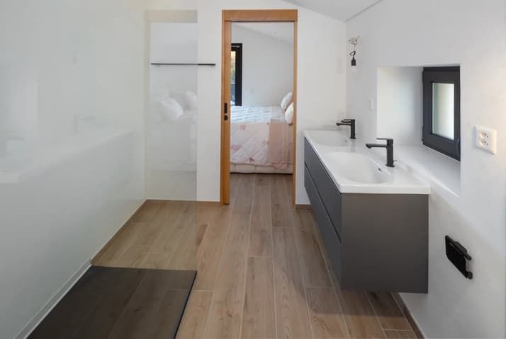 Chalet moderne à Crans-Montana avec vue imprenable -  Bild 8