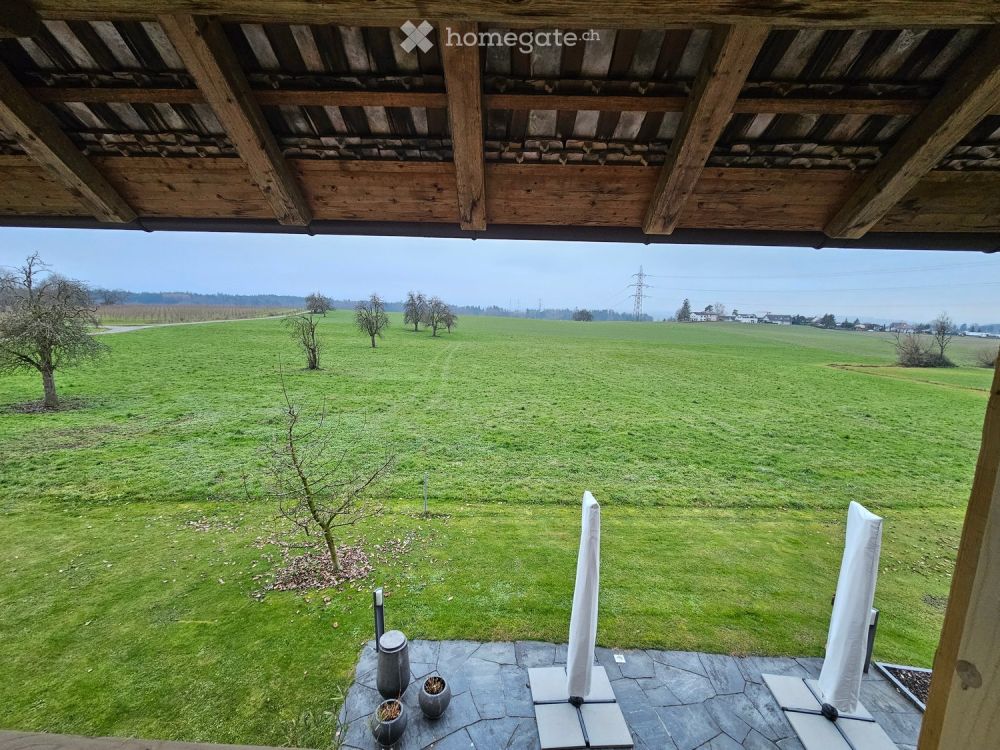 Charmante 2.5-Zimmer-Wohnung mit Landschaftsblick in Mettmenstetten -  Bild 4