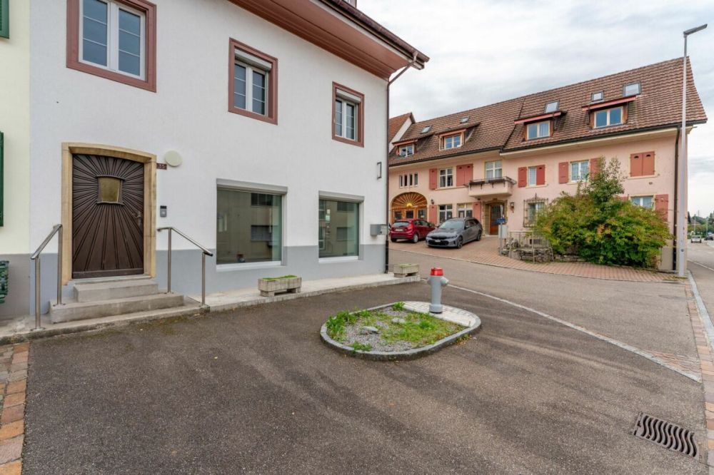 Familienhaus mit separater Einliegerwohnung - Bild 1