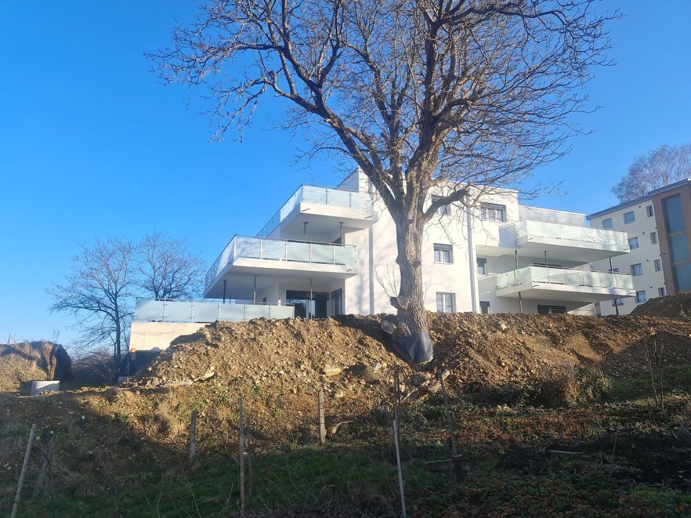 Splendide attique neuf de haut standing en PPE de 3,5 pièces avec place de parc dans le garage - Bild 6