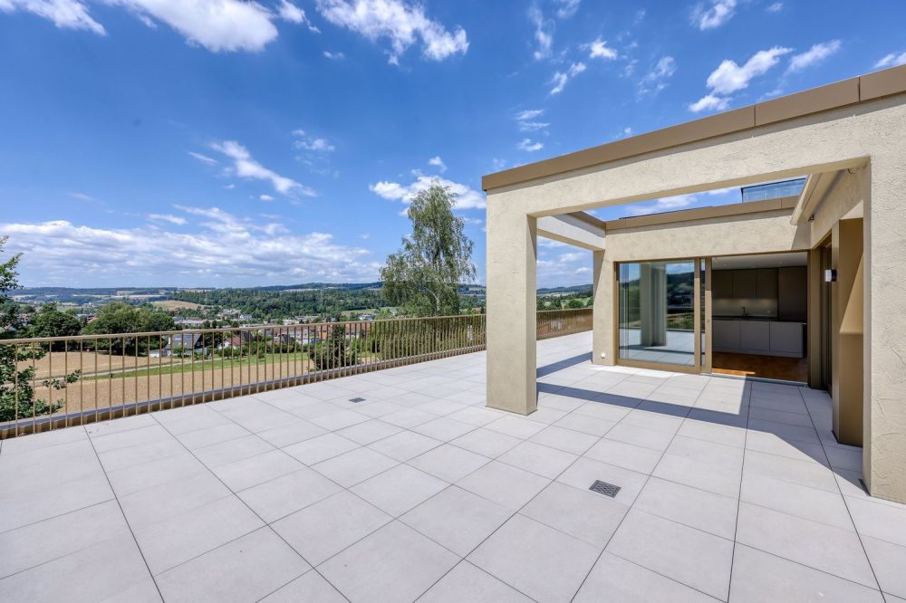 Erstbezug: Exklusive Attika-Maisonette mit grosser Panoramaterrasse -  Bild 1