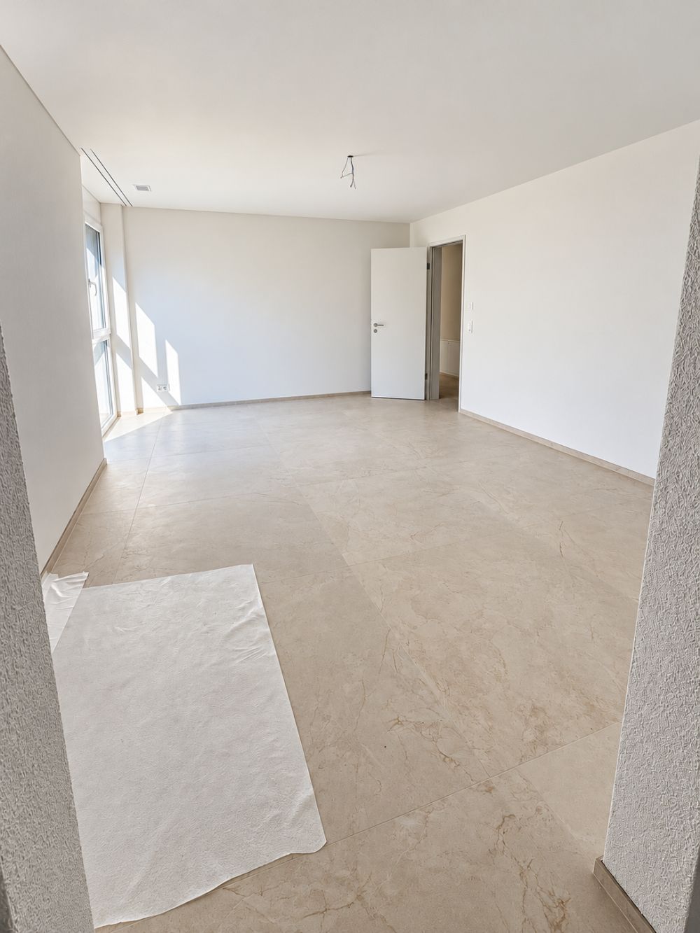 Exklusive 4.5-Zimmer-Terrassenwohnung mit Weitsicht und ultraluxuriösem Ausbau -  Bild 12