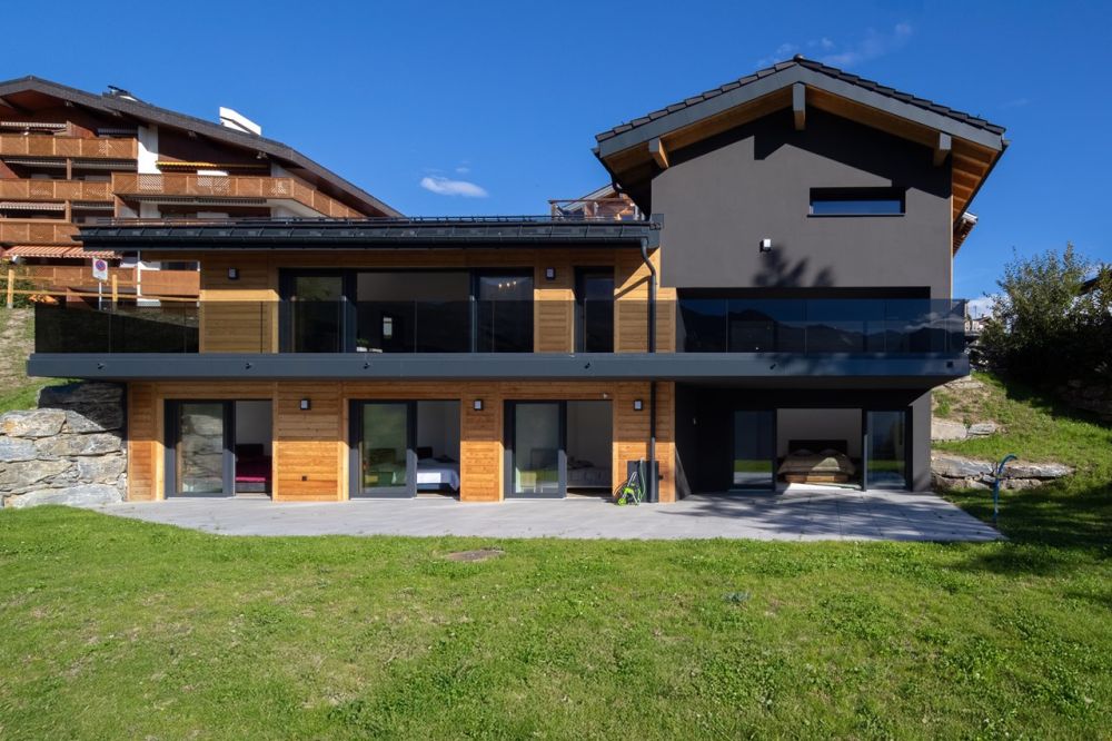 Chalet en résidence principale à Crans-Montana -  Bild 1