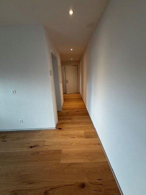 DIE LETZTE 4.5-ZIMMER WOHNUNG MIT 2 BALKONEN IM  KERN VON SCHMITTEN -  Bild 7