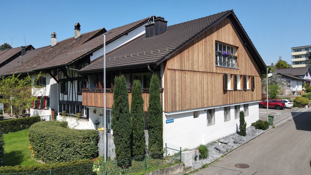 Liebhaberobjekt mit Renditepotenzial an ruhiger und zentraler Lage in Dietlikon - Bild 2