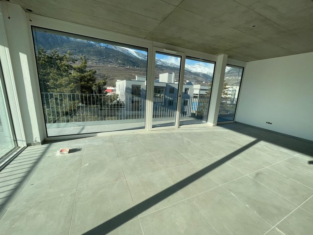 Geräumiges neues Dachgeschoß mit großem Balkon -  Bild 4