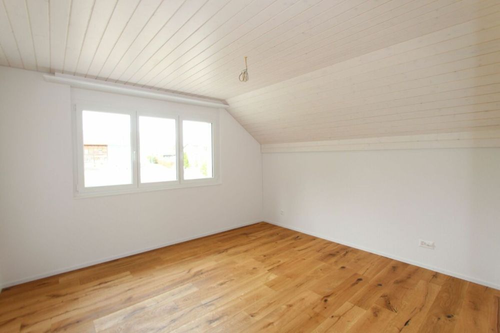 Familienfreundliches 5.5-Zimmer Einfamilienhaus - Bild 8