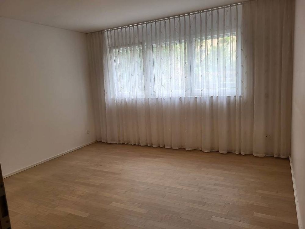 TENERO 4,5 ZIMMER MIT PRIVATGARTEN UND WINTERGARTEN -  Bild 5