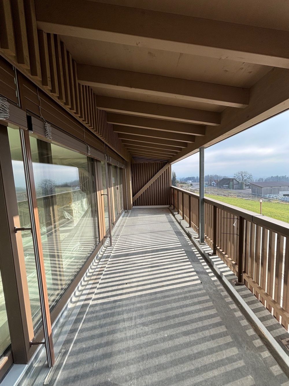 Grosszügige 3.5 Zimmer-Wohnung mit wundervoller Aussicht auf das Bergpanorama -  Bild 11