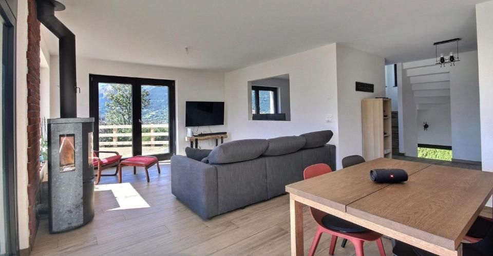 VENDU. Lens. Villa neuve de 5.5 pièces, vue sur le lac du Louché et les Alpes, à 10 minutes de Crans-Montana, proche écoles et commerces - Maison 5.5 pièces - image - 5