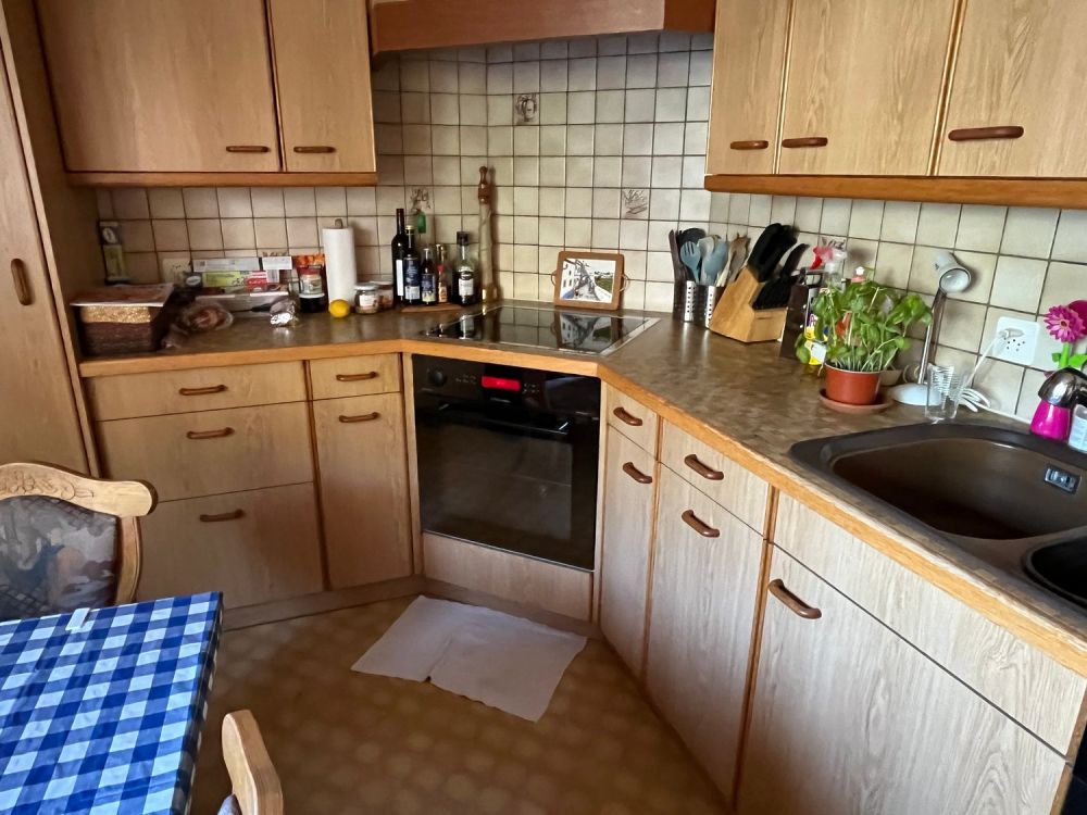 Einfamilienhaus mit angebautem, ausbaubarem Hausteil an schöner Lage. -  Bild 5