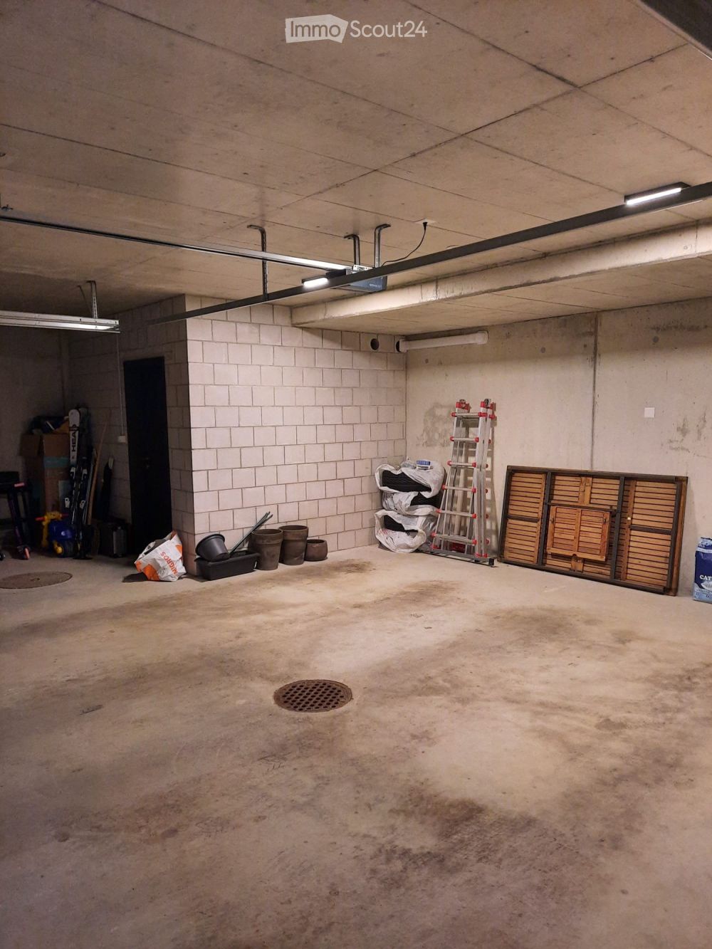 Einzelne neue Villa mit 7,5 Zimmern in Lajoux – Moderner Komfort und friedliche Umgebung -  Bild 6