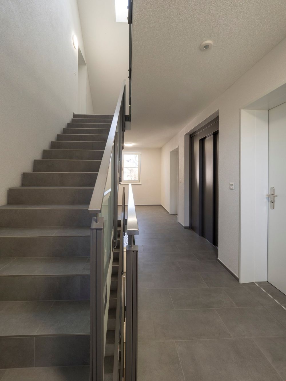 3.5 Zimmerwohnungim EG mit 82m2, Balkon 14 m2 Sitzplatz 12 m2, Richtung Süden -  Bild 10