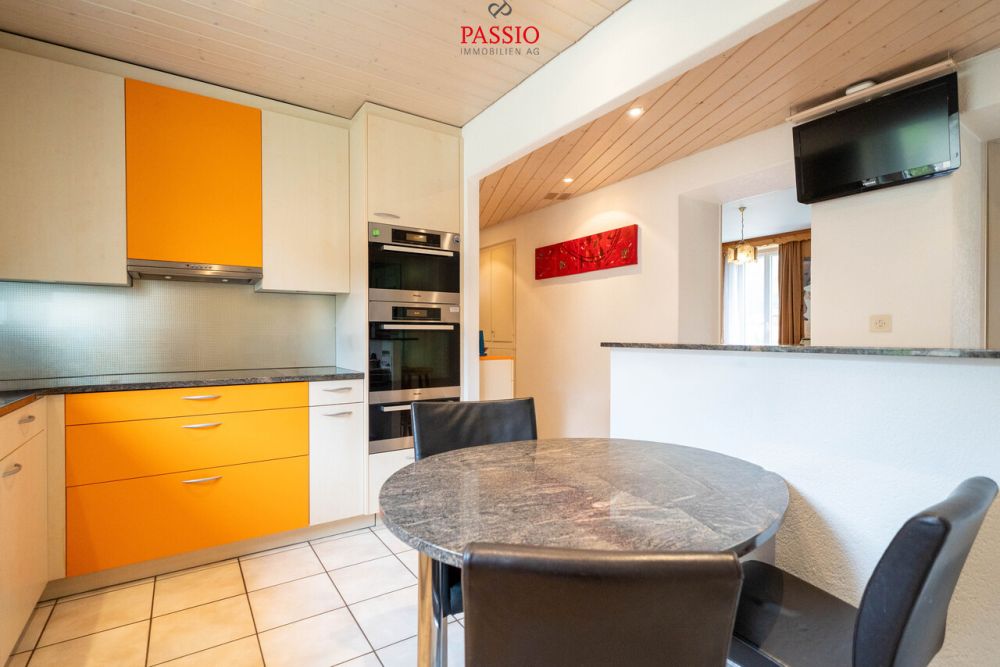 Vielseitiges 11,5-Zimmer Haus mit Nebengebäude und Ausbaupotenzial - Bild 10