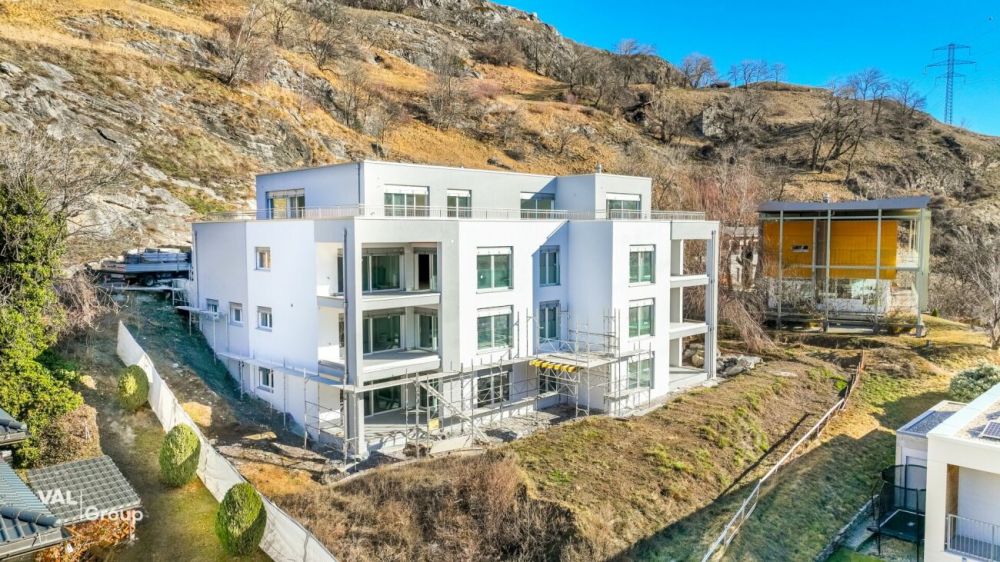 Neubau - moderne Traumwohnung an schöner Lage -  Bild 1