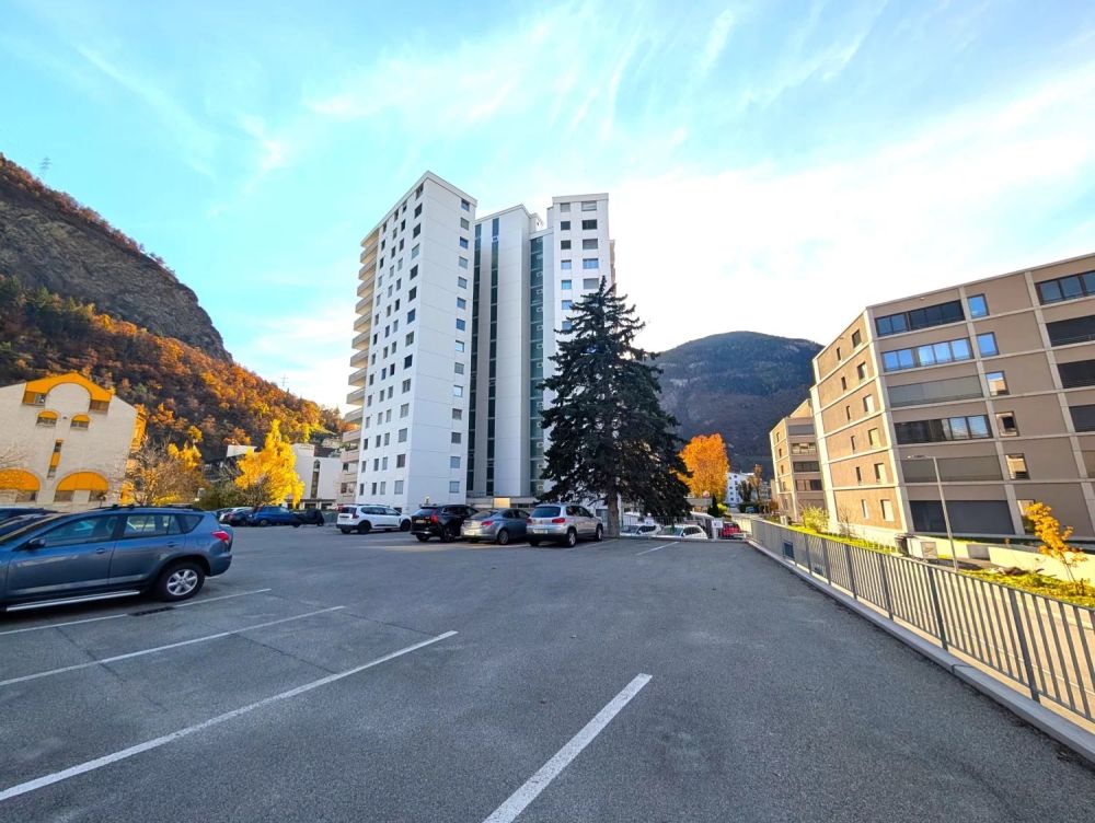 Sonnige zentrale Wohnung mit Panoramablick über Visp - Bild 7