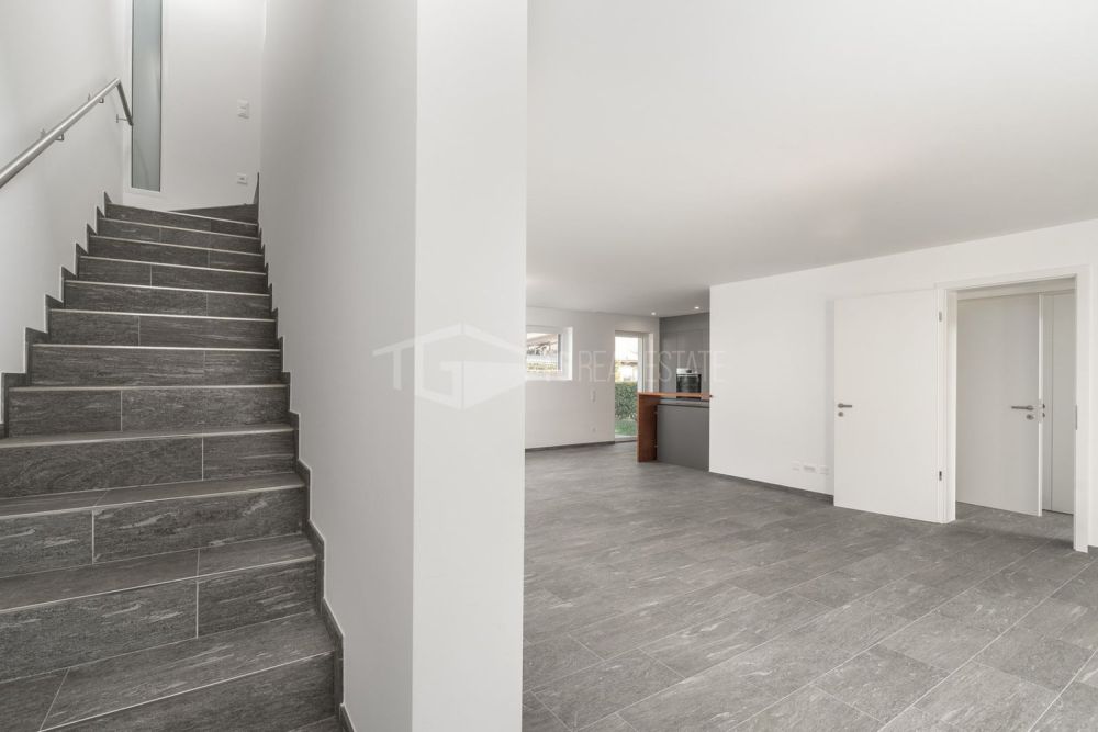 BEZAUBERNDE 5,5-ZIMMER-VILLA MIT GARTEN -  Bild 10
