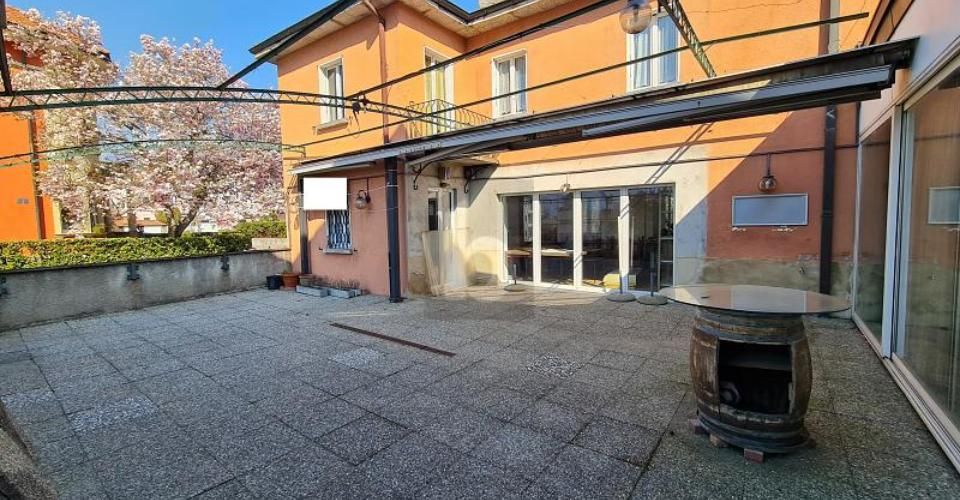 SPAZIOSO CON TERRAZZA - Appartement 4.5 pièces - image - 1