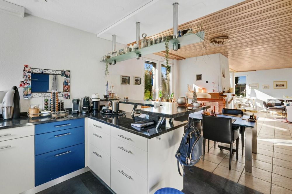 Befristetes Mietverhältnis: 6,5-Zimmerwohnung mit attraktivem Grundriss, viel Platz und vielseitigem Aussenbereich -  Bild 4